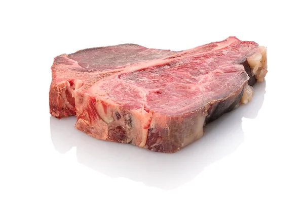 Suchý Zestárlý Bone Steak Syrový Bílý Izolovaný — Stock fotografie