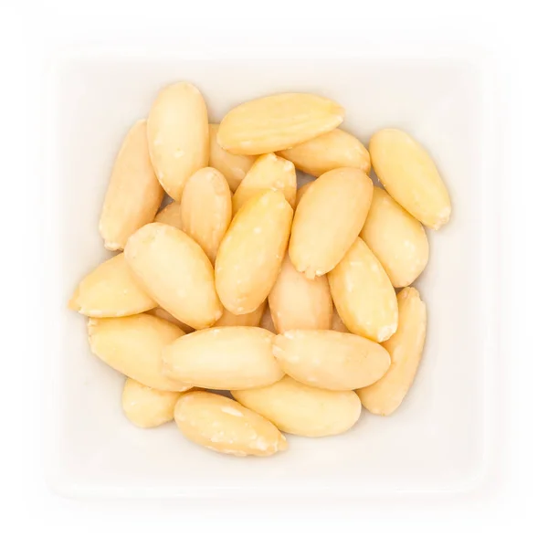Cacahuètes Pelées Dans Bol Isolé Sur Fond Blanc — Photo