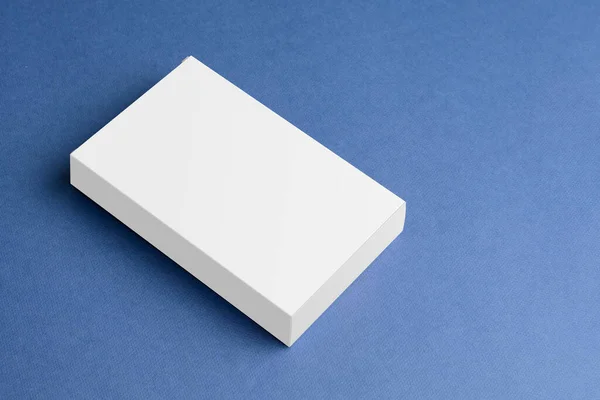 Mavi Arkaplanda Beyaz Kutu Tasarımınız Için Şablon Oluşturun — Stok fotoğraf
