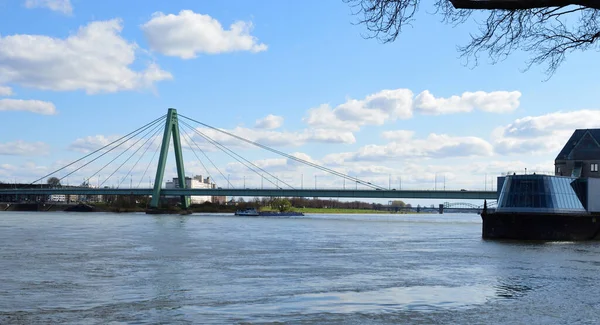 Severin Bridge Německo — Stock fotografie