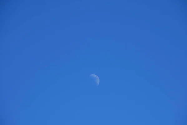 Księżyc Hiszpańskim Niebie Prowincja Alicante Costa Blanca Hiszpania — Zdjęcie stockowe