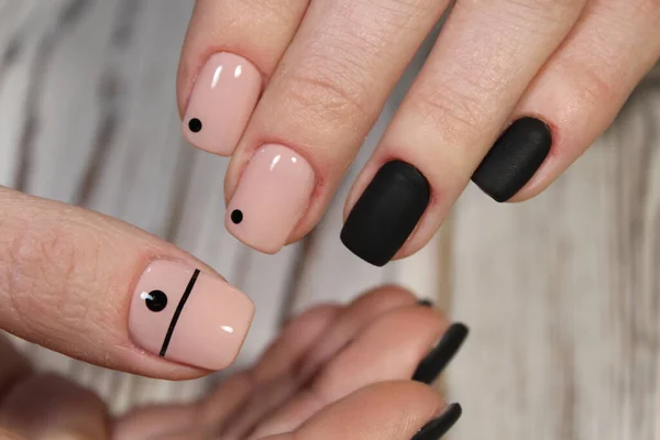 Piękny Manicure Lakierem Paznokci — Zdjęcie stockowe