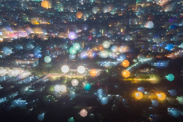 Resumen Hermoso Paisaje Bokeh Ciudad Por Noche Luz Bokeh Puesta — Foto de Stock