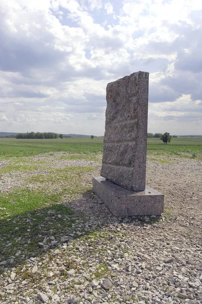 Старый Каменный Памятник Кладбище — стоковое фото