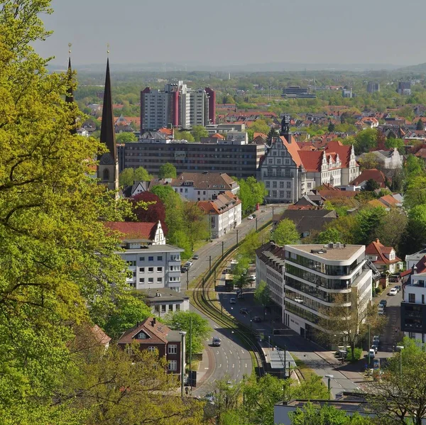 Aussichtspunkt Johannisberg Blickrichtung Bielefeld Adenauerplatz Ostwestfalen Lippe Nordrhein Westfalen Deutschland — Stockfoto
