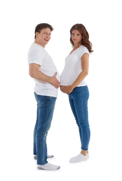Lycklig Familj Ung Man Med Gravid Fru Stående Isolerad Vit — Stockfoto