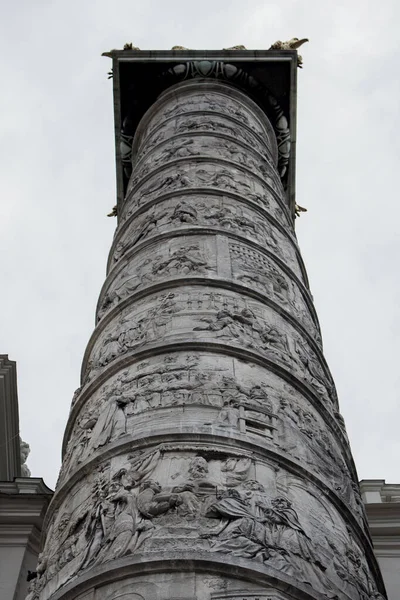 Столп Церкви Карлскирхе Вене Австрия День Драматического Облака — стоковое фото