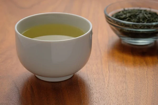 Grüner Tee Mit Einer Tasse Heißgetränk — Stockfoto