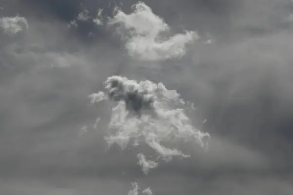 Чорно Білі Хмари Фоні Неба — стокове фото