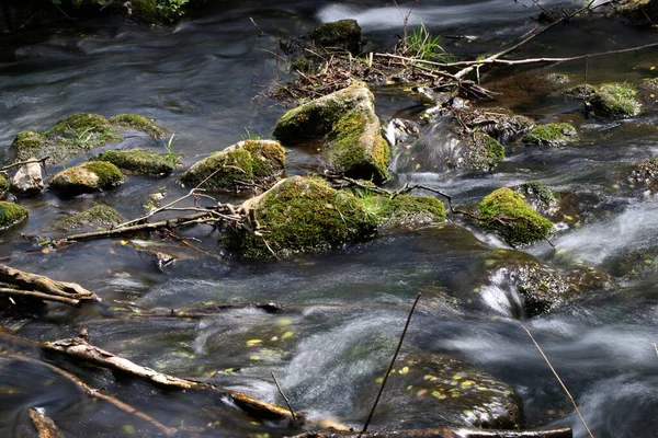Rzeka Kamieniami — Zdjęcie stockowe