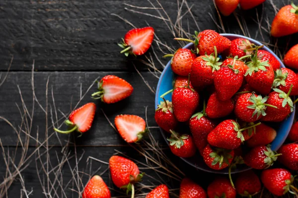 Many Fresh Strawberries Put Bowl Placed Black Wooden Table — Stock Photo, Image
