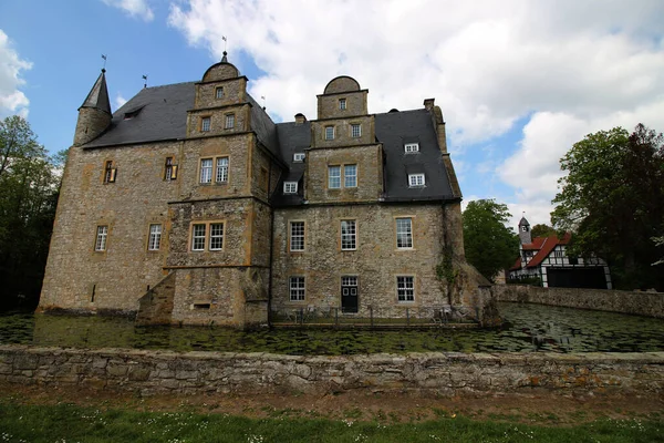 Malerischer Blick Auf Die Majestätische Mittelalterliche Burgarchitektur — Stockfoto