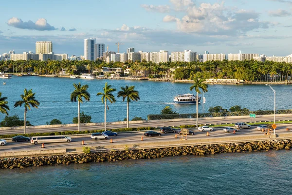 Miami Stati Uniti Aprile 2019 Macarthur Causeway Biscayne Bay Miami — Foto Stock