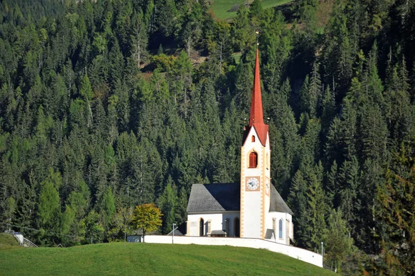 Chiesa Parrocchiale Winnebach Alto Adige — Foto Stock