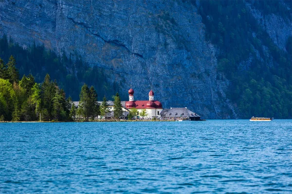 Bartholomews Kyrka Vid Sjön Konigssee Berchtesgaden Bayern Tyskland — Stockfoto