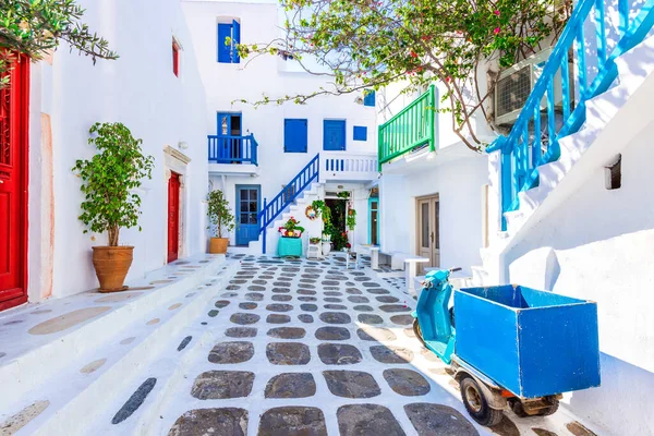 Mykonos Grekland Wiew Vitkalkade Cykladiska Gatan Vackra Mykonos Stad Kykladerna — Stockfoto