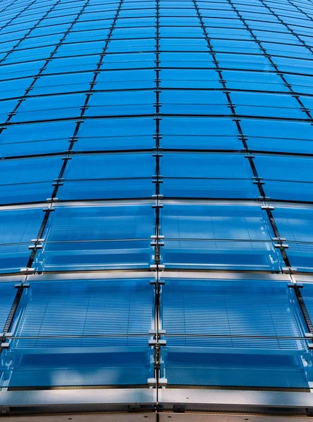 Moderno Edificio Cristal Con Cielo Azul —  Fotos de Stock