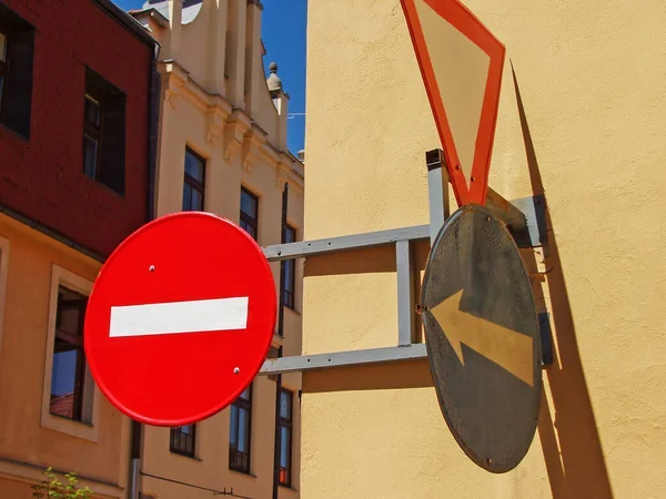 Červená Bílá Značka Ulice Symbolem Zastávky — Stock fotografie