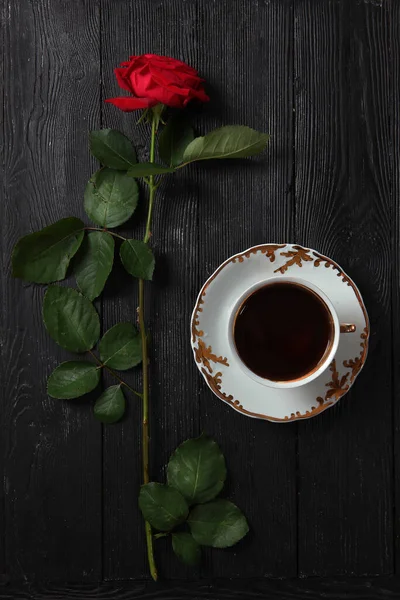 Red Rose Big Cup Coffee Black Background Morning Drink Concept — Stock Photo, Image