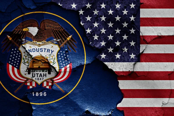 Flagi Utah Usa Malowane Pękniętej Ścianie — Zdjęcie stockowe