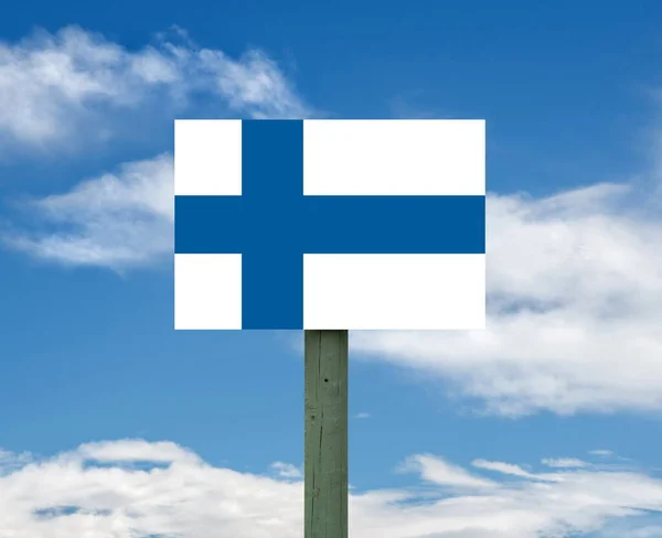 空を背景にドイツの国旗が — ストック写真