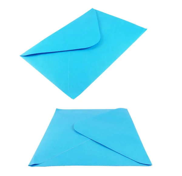 Envelope Com Envelopes Azuis Isolados Sobre Fundo Branco — Fotografia de Stock
