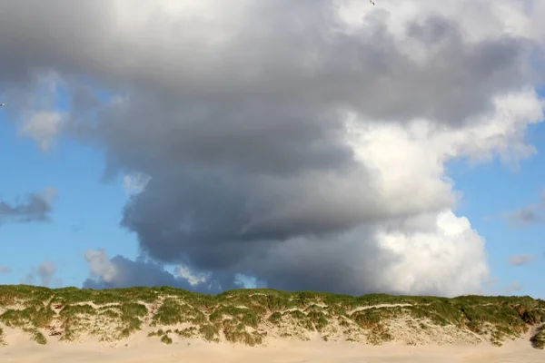 Хмари Бурі Над Морем — стокове фото