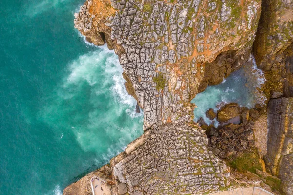 Wildes Türkisfarbenes Meer Der Felsigen Küste Von Boca Inferno Portugal — Stockfoto