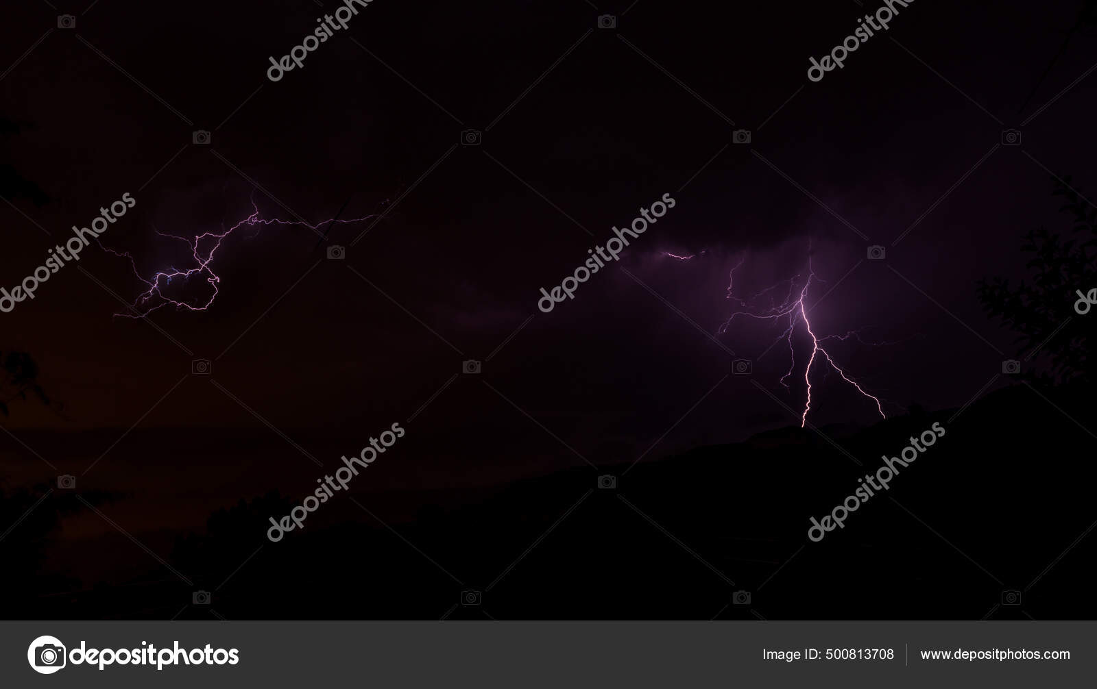 Молния Ночном Небе Стоковое Фото ©PantherMediaSeller 500813708
