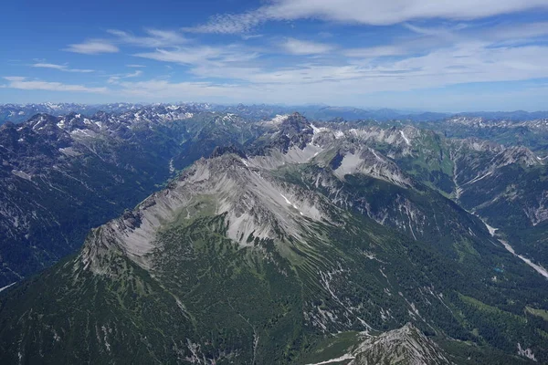 Vista Aérea Desde Autogiro Del Valle Montaña Cerca Reute Tirol —  Fotos de Stock