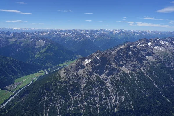 Vista Aérea Desde Autogiro Montaña Valle Lech Tirol Austria —  Fotos de Stock