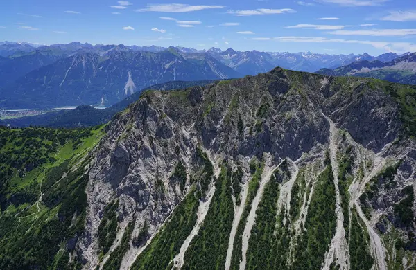 Vista Aérea Paisagem Com Vales Montanhas Tirol Áustria — Fotografia de Stock