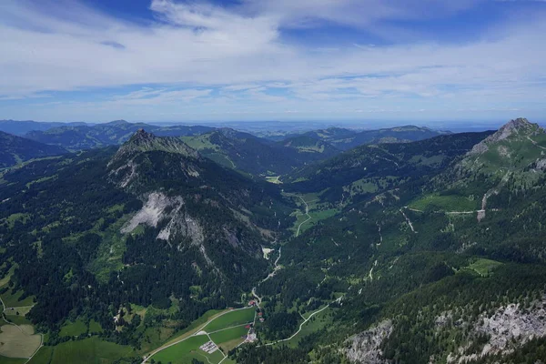 Letecký Pohled Krajinu Údolími Horami Tyrolsku Rakousko — Stock fotografie