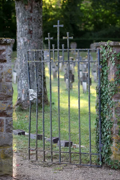 Old Wooden Fence Cross Background Cemetery — Stock Photo, Image