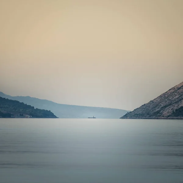 Fjord Wyspą Latarnią Morską Rabie Chorwacji — Zdjęcie stockowe