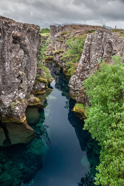 Vacker Utsikt Över Floden Bergen — Stockfoto