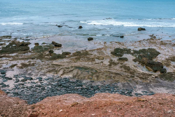 Βραχώδης Ατλαντική Ακτή Χαμηλή Παλίρροια Φουερτεβεντούρα Κανάριοι Νήσοι Ισπανία — Φωτογραφία Αρχείου