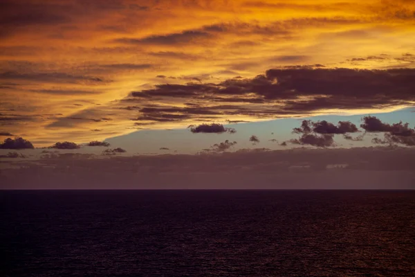 Vacker Solnedgång Över Havet — Stockfoto