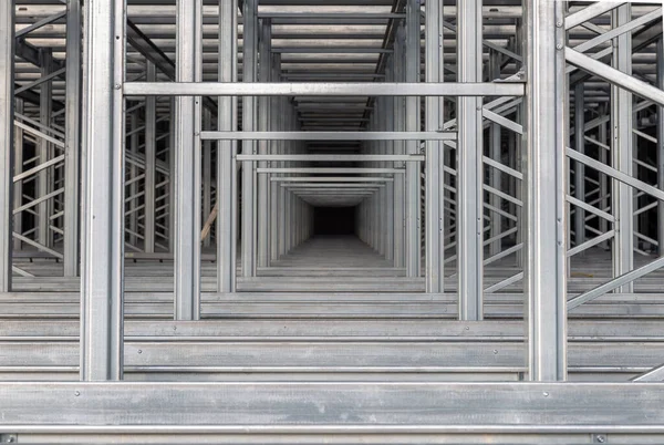 高ラック倉庫の鋼構造 — ストック写真