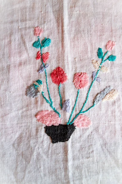 Red Flowers Hand Made Embroidered Smooth Decoration White Fabric Vintage — Stock Photo, Image