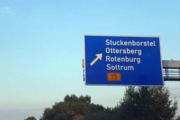 Autobahnabfahrten Stuckenborstel Ottersberg Rotenburg Sottrum — Stockfoto