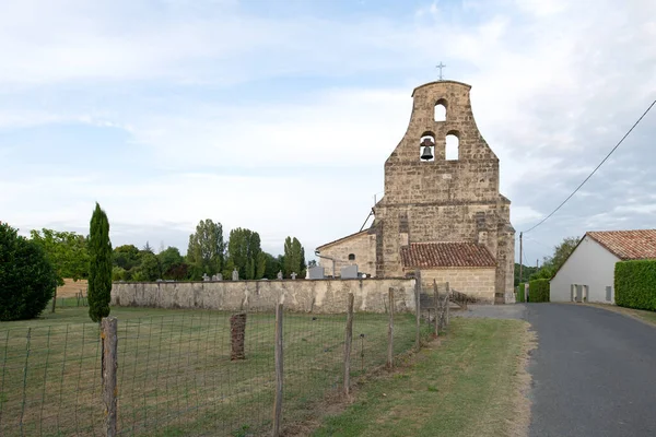 Una Vecchia Chiesa Piccolo Borgo Nella Regione Della Dordogna Francia — Foto Stock