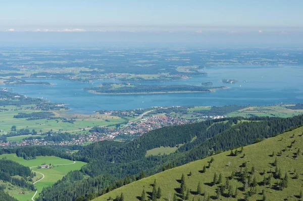 Felemelkedés Kampenwand Csúcskeresztjére Megtekintési Irány Chiemsee Chiemgau Felső Bajorország Németország — Stock Fotó
