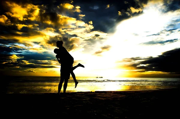 Silhouette Couple Beach — Stock Photo, Image