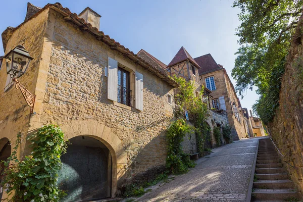 Sarlat Caneda Francja Sierpnia 2019 Domy Centrum Starego Średniowiecznego Miasta — Zdjęcie stockowe