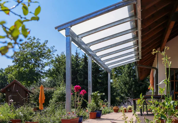 Glass Patio Cover View Garden — Stock Photo, Image