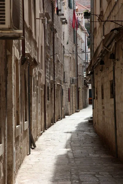 Wąska Uliczka Starym Mieście Dubrovnik Chorwacja — Zdjęcie stockowe