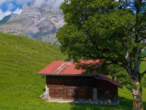 Schöne Aussicht Auf Die Berge — Stockfoto