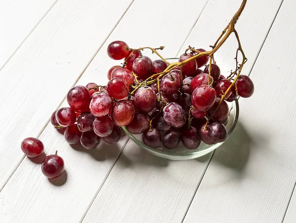 Raisins Rouges Blancs Sur Fond Bois — Photo