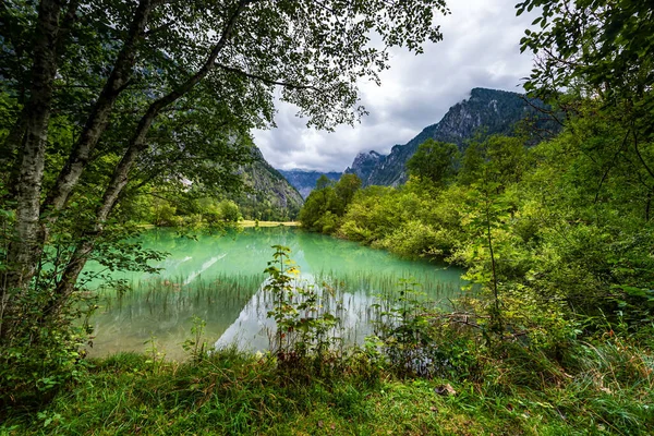 Schöne Landschaft Des Sees Den Bergen — Stockfoto